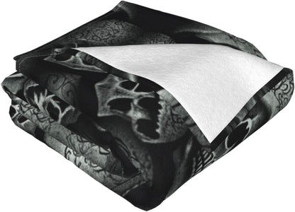 Black Skull Micro Fleece Blanket – Ultra-Soft Goth Throw 💀