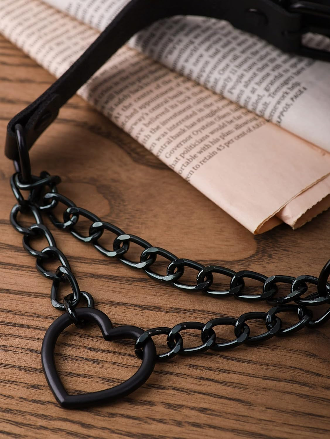 Goth Heart Chain Choker Necklace, PU Leather Choker, Gothic Punk Grunge Emo Necklace, Halloween Christmas Jewelry Gift for Women, Men