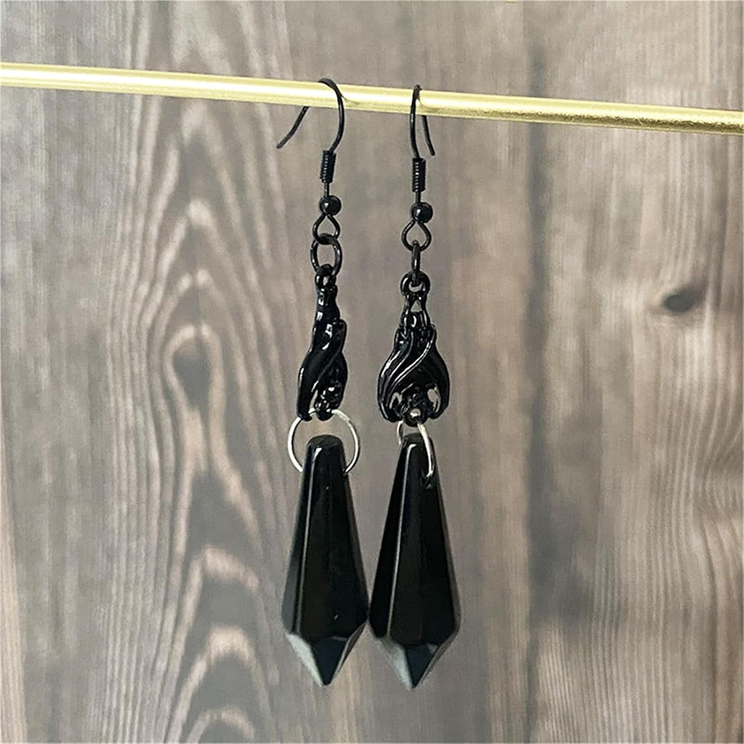 Gothic Dark Bat Necklace Earrings Set for Women Girls Retro Punk Red Black Arrows Crystal Gems Bat Earrings Witch Bat Earrings Halloween Vampire Costumes Jewelry Gifts
