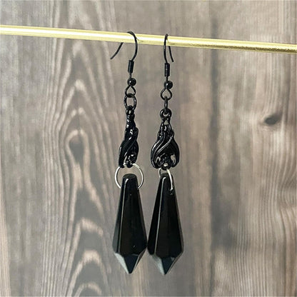 Gothic Dark Bat Necklace Earrings Set for Women Girls Retro Punk Red Black Arrows Crystal Gems Bat Earrings Witch Bat Earrings Halloween Vampire Costumes Jewelry Gifts
