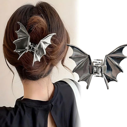 Black Metal Bat Hair Claw