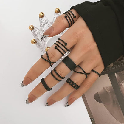 Black Knuckle Rings Set for Women Vintage Stackable Midi Rings Boho Crystal Pearl Sea Wave Finger Ring Pack